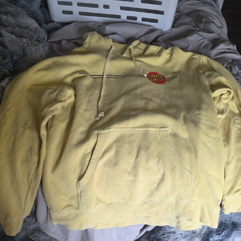 Pale Yellow Mens Size XL Santa Cruz Hoodie